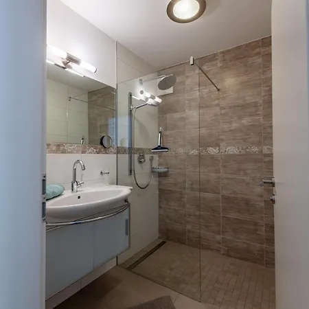 Alpinlodge 10 By Via Montes