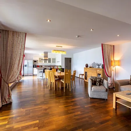Alpinlodge 10 By Via Montes